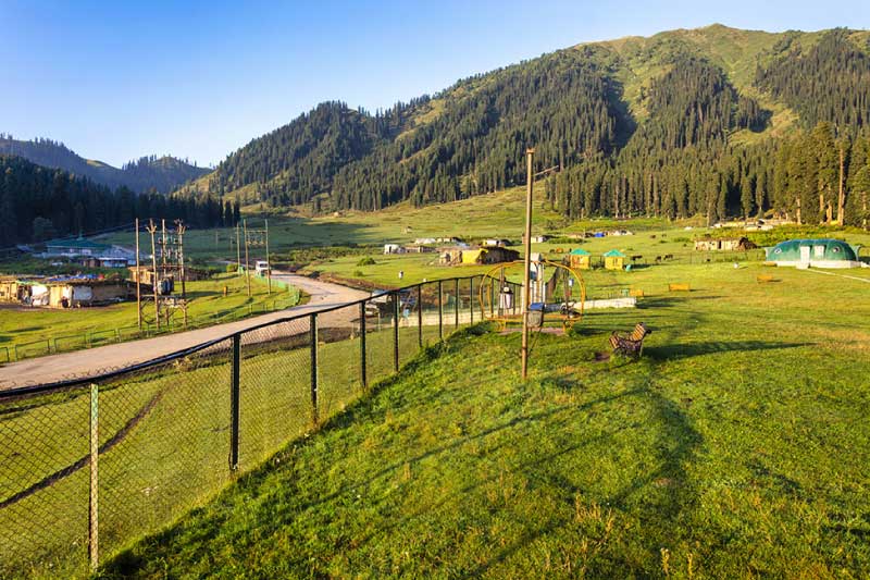 Kashmir Retreat | Romantic Escape to Doodhpathri