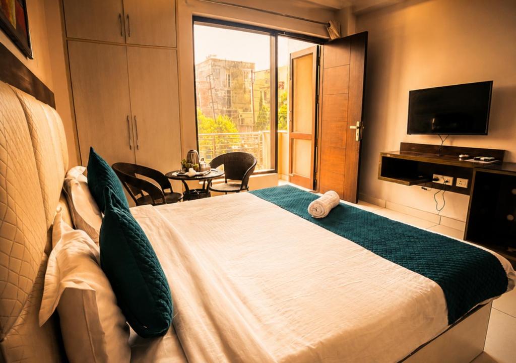 Milford Hotel Bedroom 2