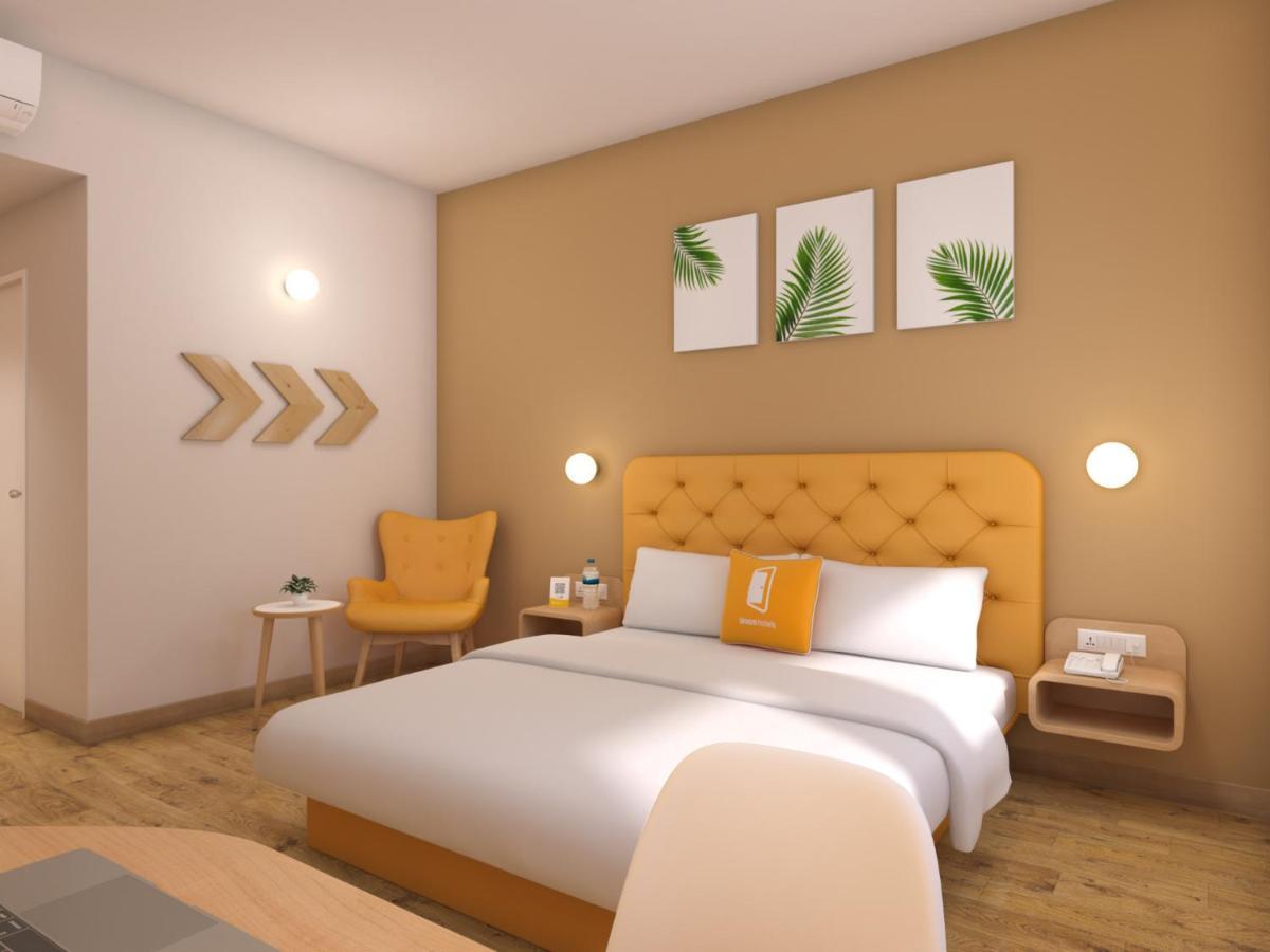 Bloom Hotel - DLF Cyber City Bedroom