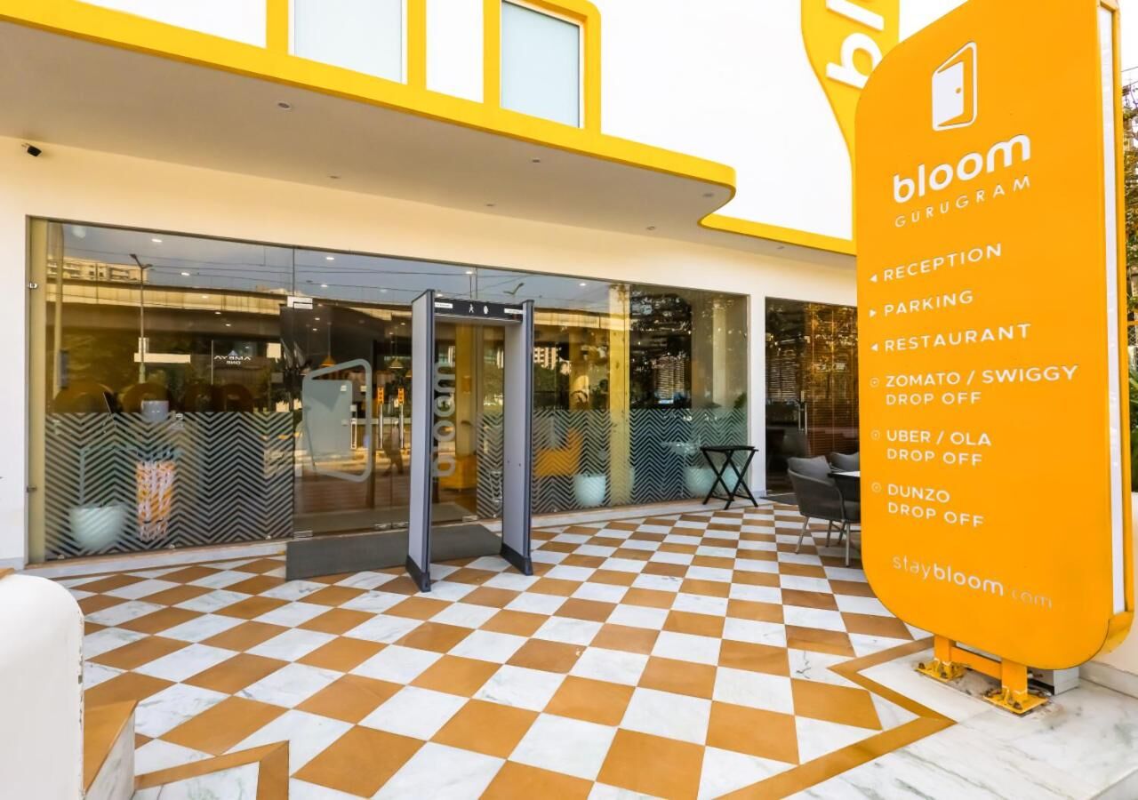 Bloom Hotel - Golf Course Road, Sector 43 Entrance