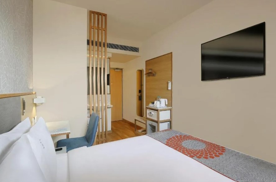 Holiday Inn Express Hyderabad Banjara Hills Bedroom