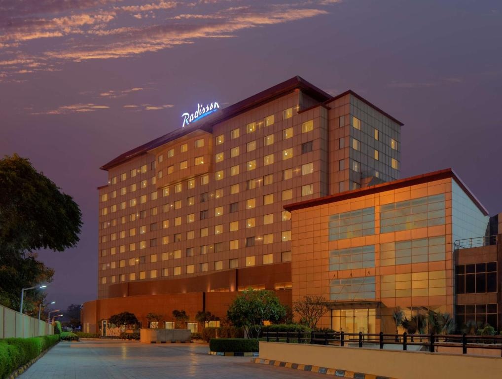 Radisson Hotel Udyogvihar, Gurgaon Facade