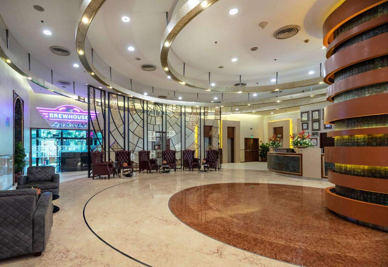 Radisson Sohna Road City Center Lobby