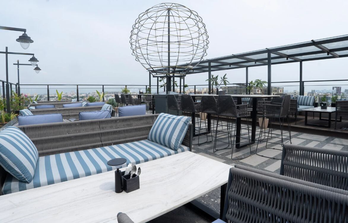 Transitel - A Boutique Hotel Terrace Restaurant