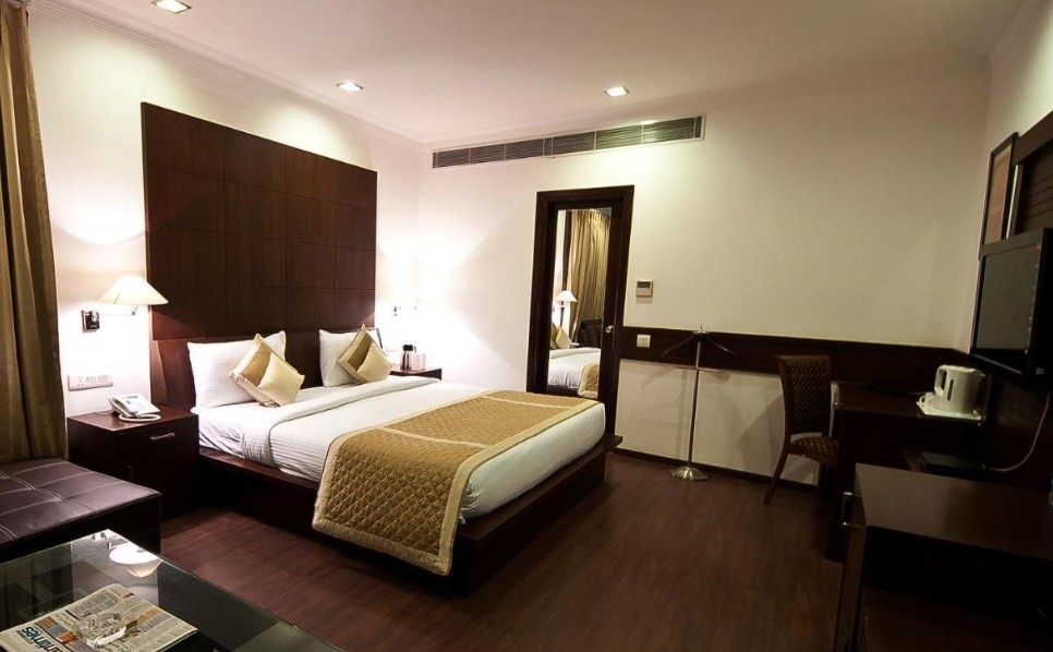 Hotel Divine Paradise Bedroom