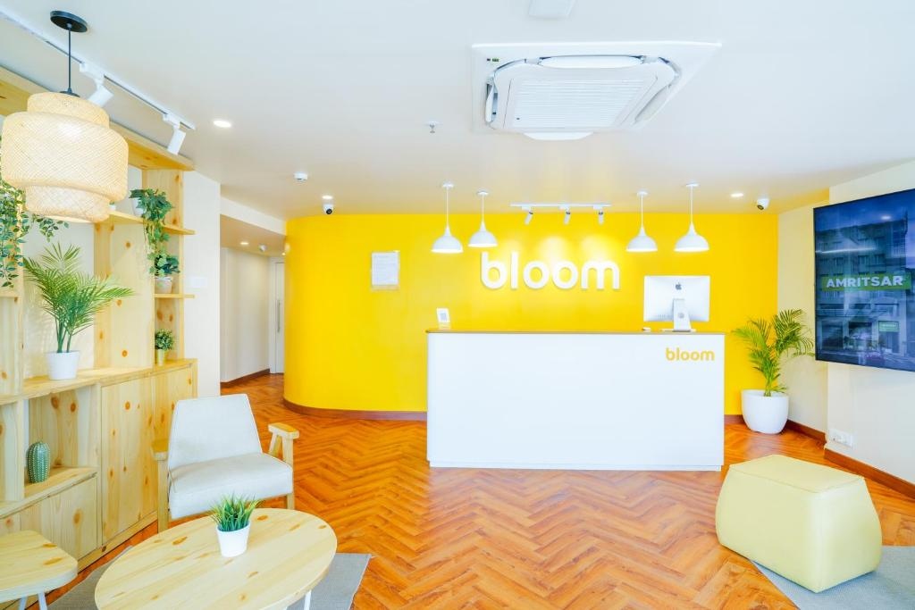 Bloom Hotel - Cyber Tower Reception