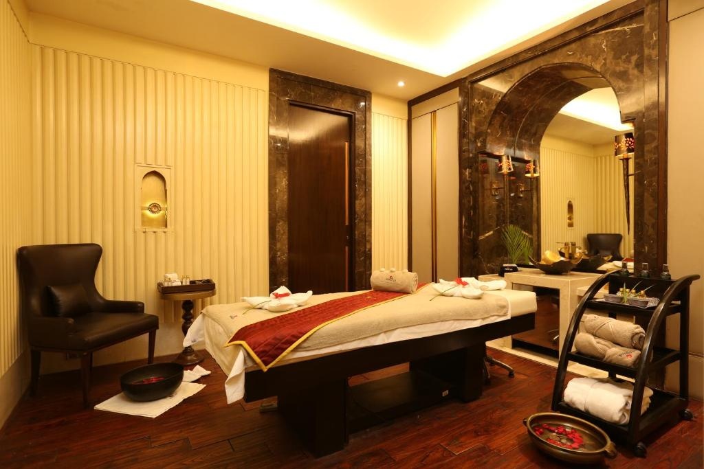 Crowne Plaza Mayur Vihar Spa 