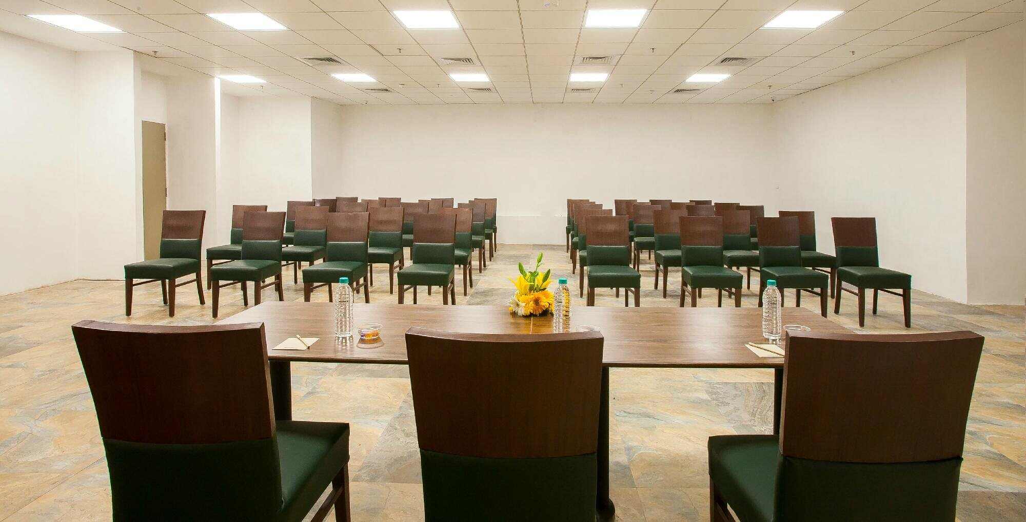 Hotel Mumbai House Airoli, Navi Mumbai Meeting Room