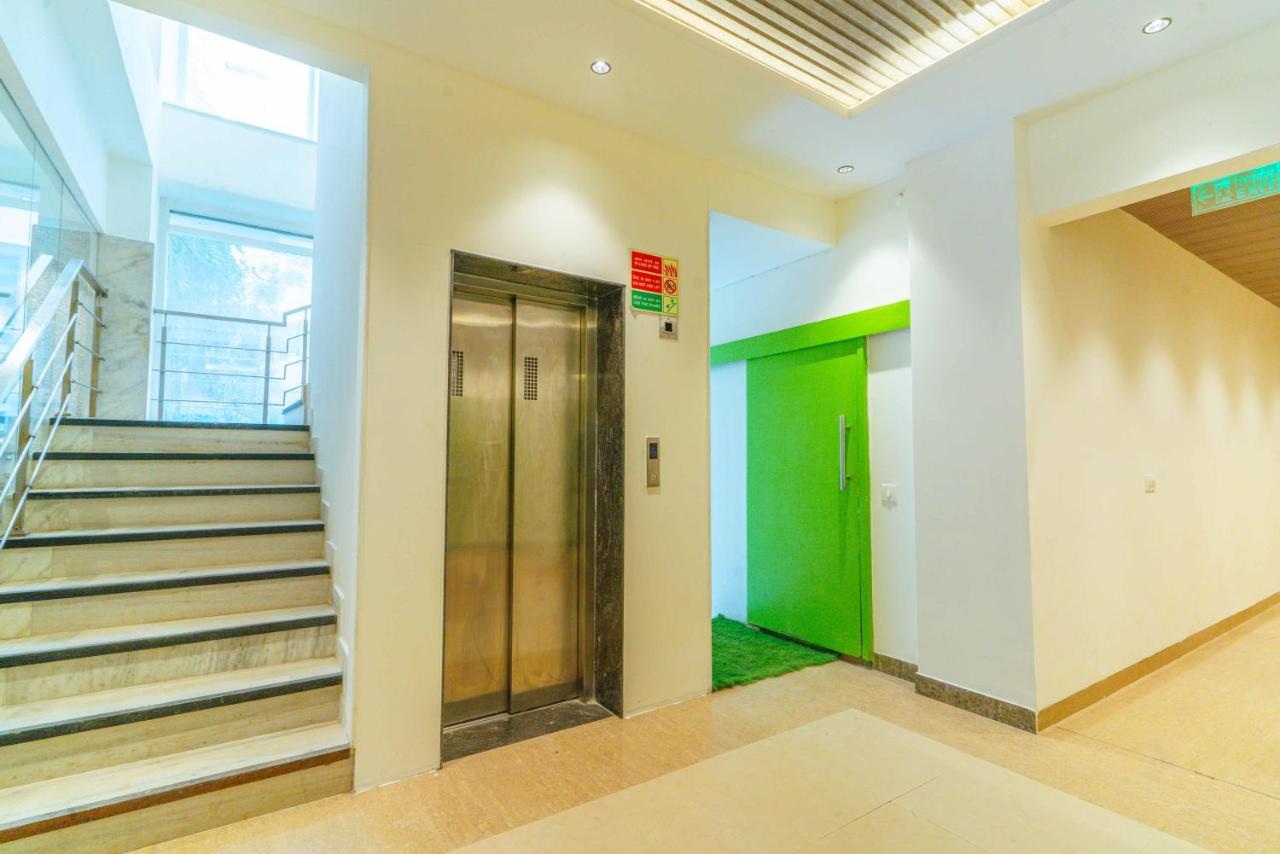 Ace Luxe Corridor