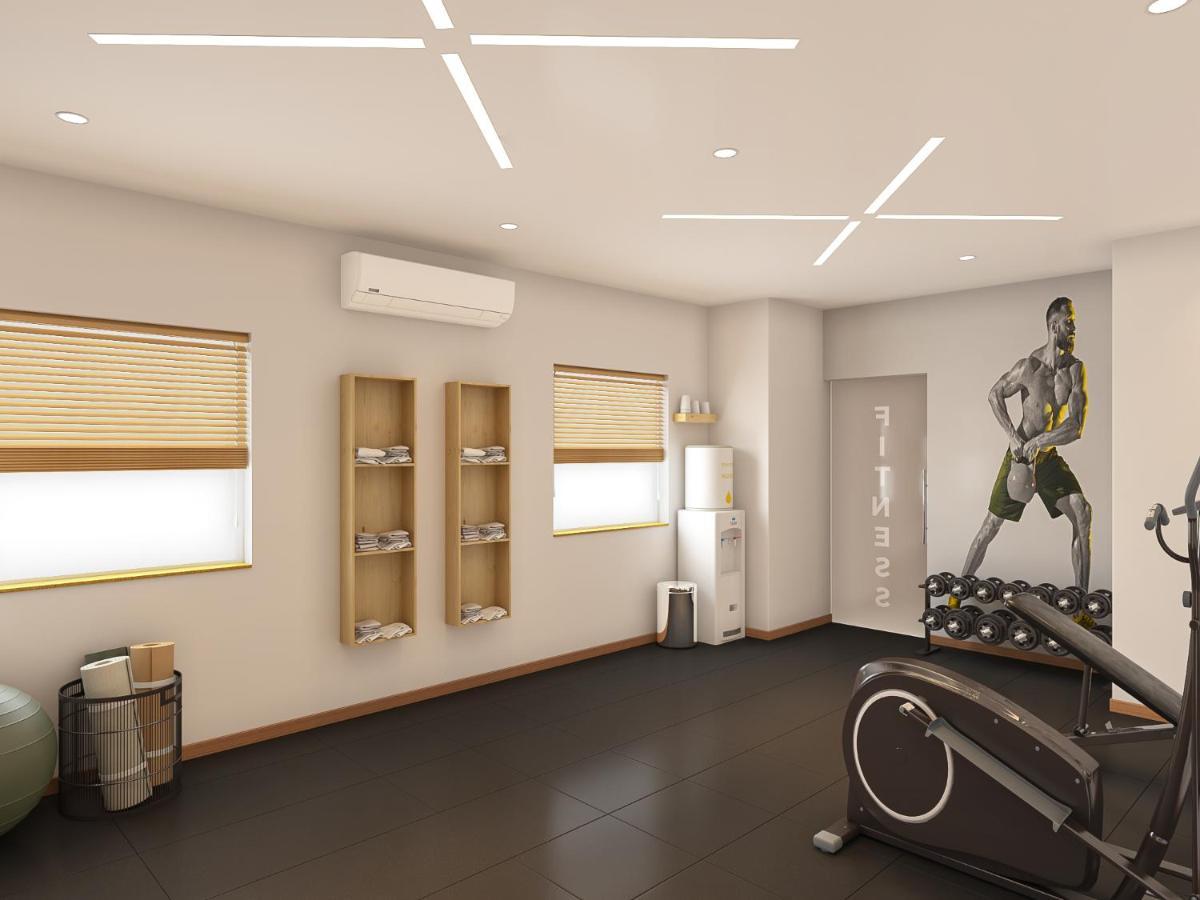 Bloom Hotel - DLF Cyber City Gym