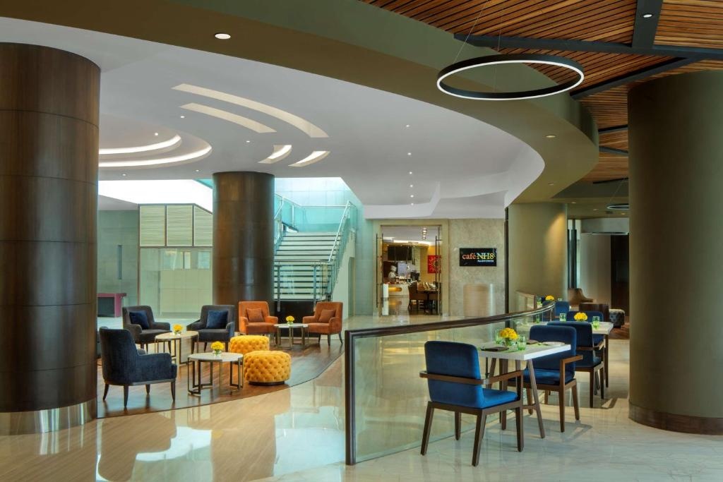 Radisson Hotel Udyogvihar, Gurgaon Lobby