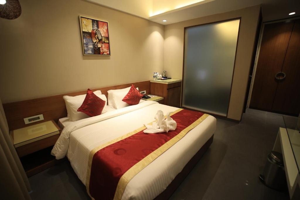 The Byke Delotel, Borivali Bedroom