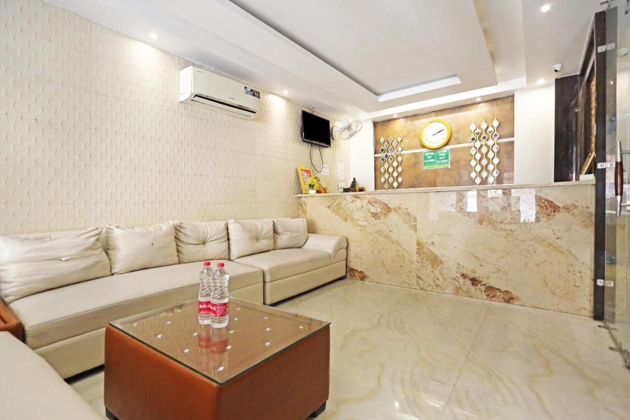 Hotel Iconic Suites Reception