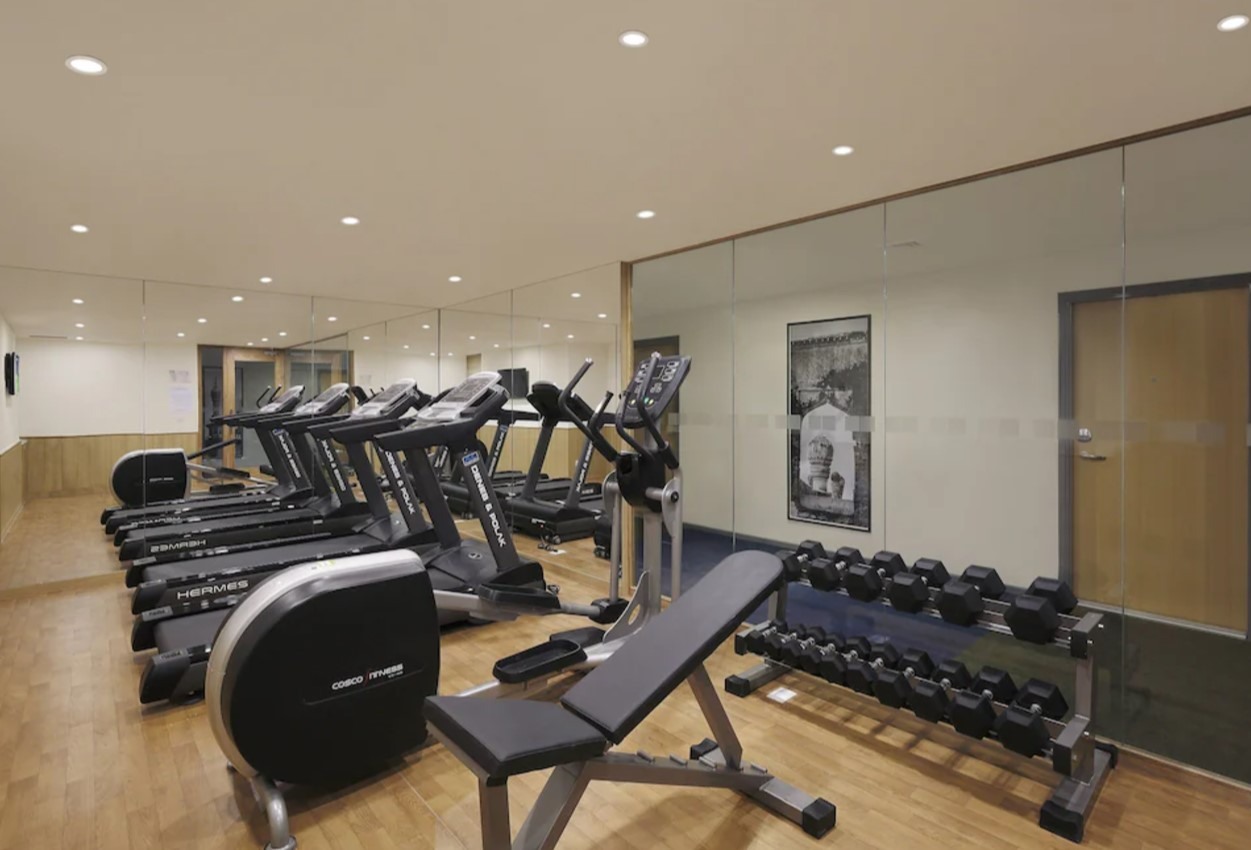 Holiday Inn Express Hyderabad Banjara Hills Gym