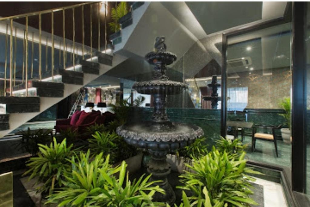 Foxoso Hotel, Delhi Airport - T3 Staircase