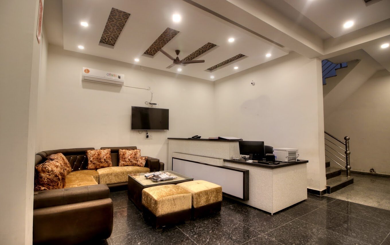 Hotel Ark-Of-Avalon Near Delhi Airport Common Area