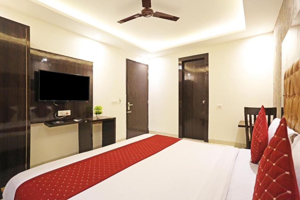 Hotel Iconic Suites Bedroom
