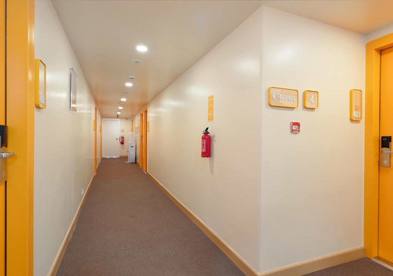 Bloom Hotel - Jayanagar Corridor