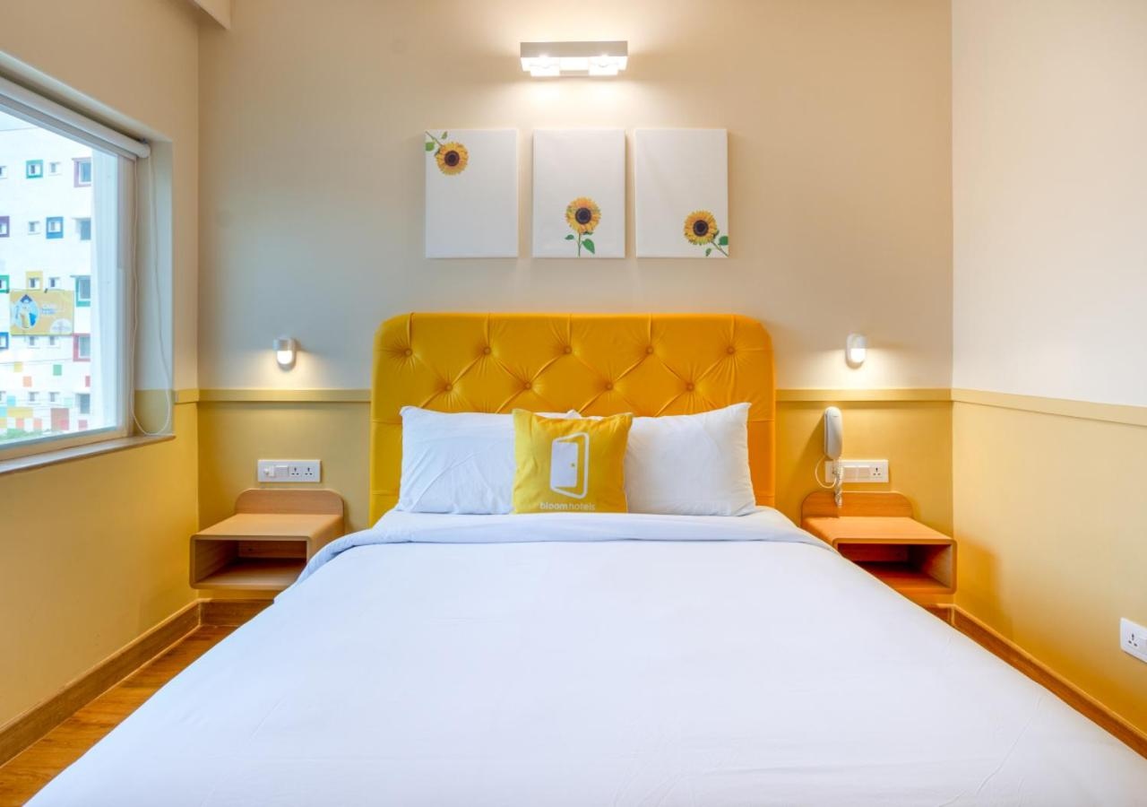 Bloom Hotel - HITEC City Bedroom
