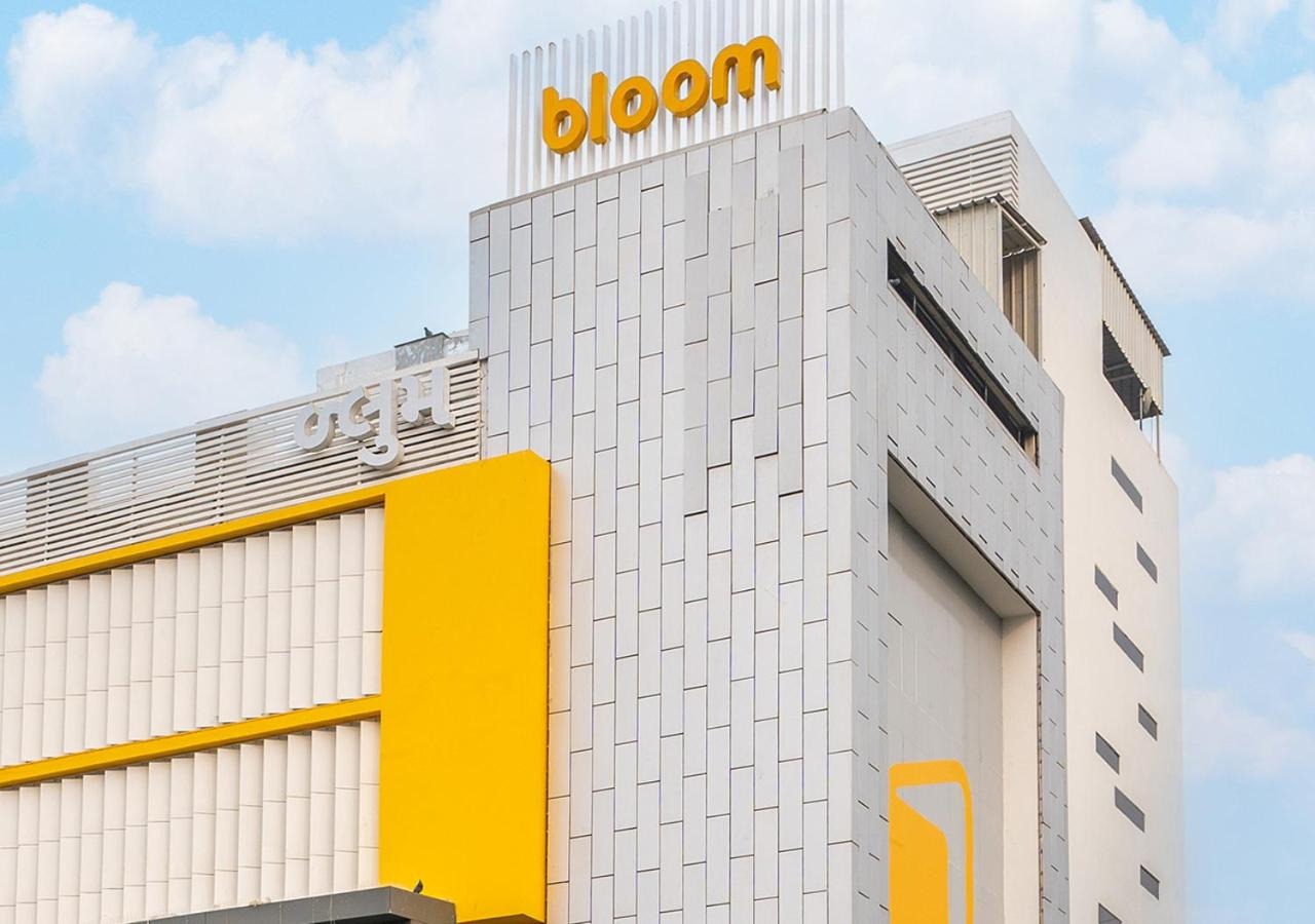 Bloom Hotel SG Highway Minibreaks