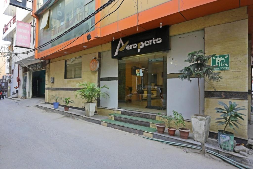 Hotel Aeroporto Entrance