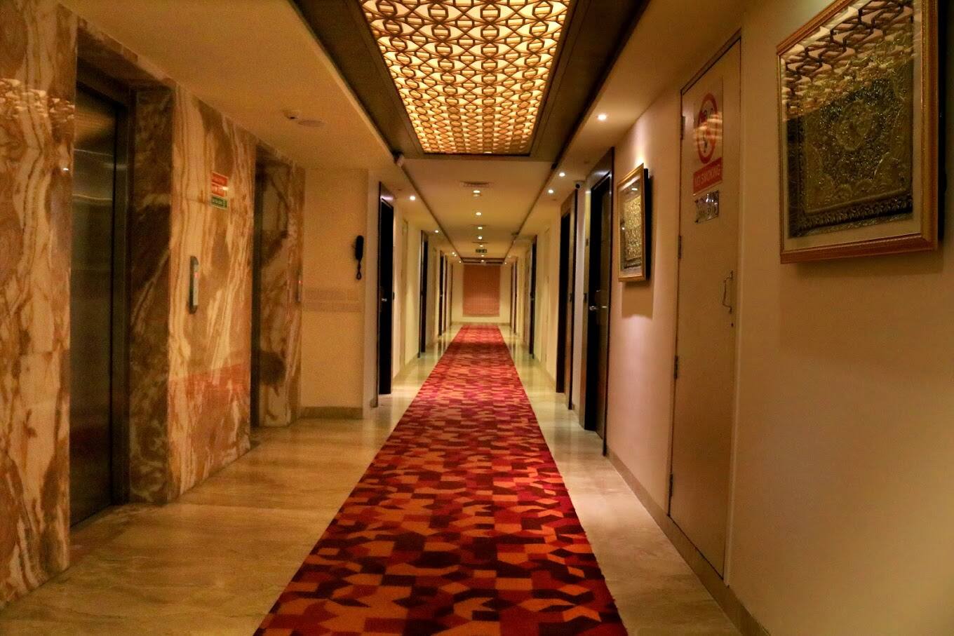 Regenta Orkos Kolkata by Royal Orchid Hotels Limited Corridor