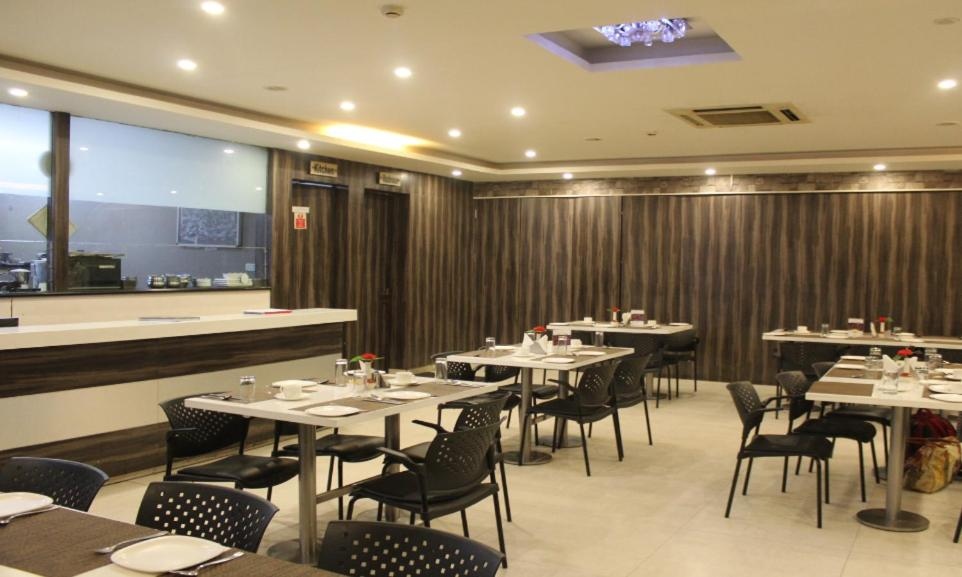 DIDI Hotel Alambagh, Lucknow Restaurant