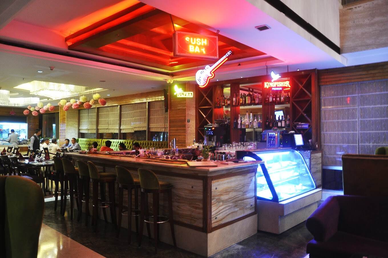 Skycity Hotel Gurgaon Bar