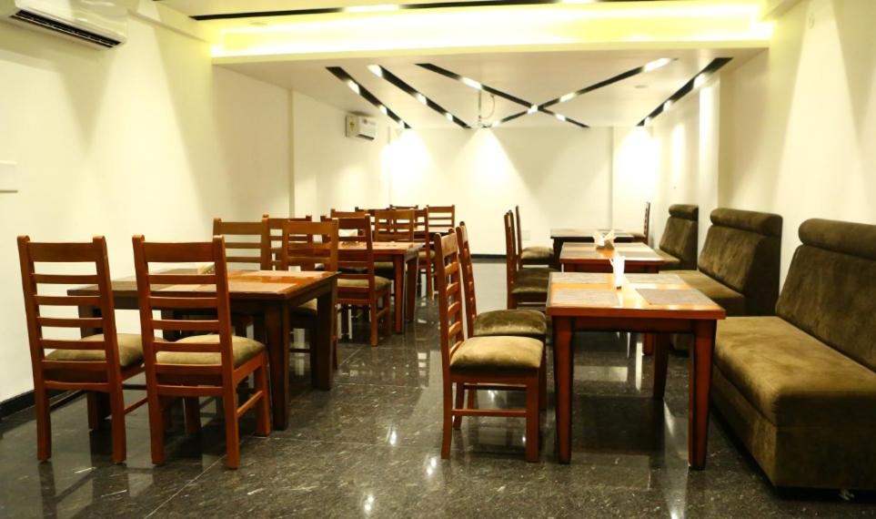 DIDI Hotel Alambagh, Lucknow Restaurant