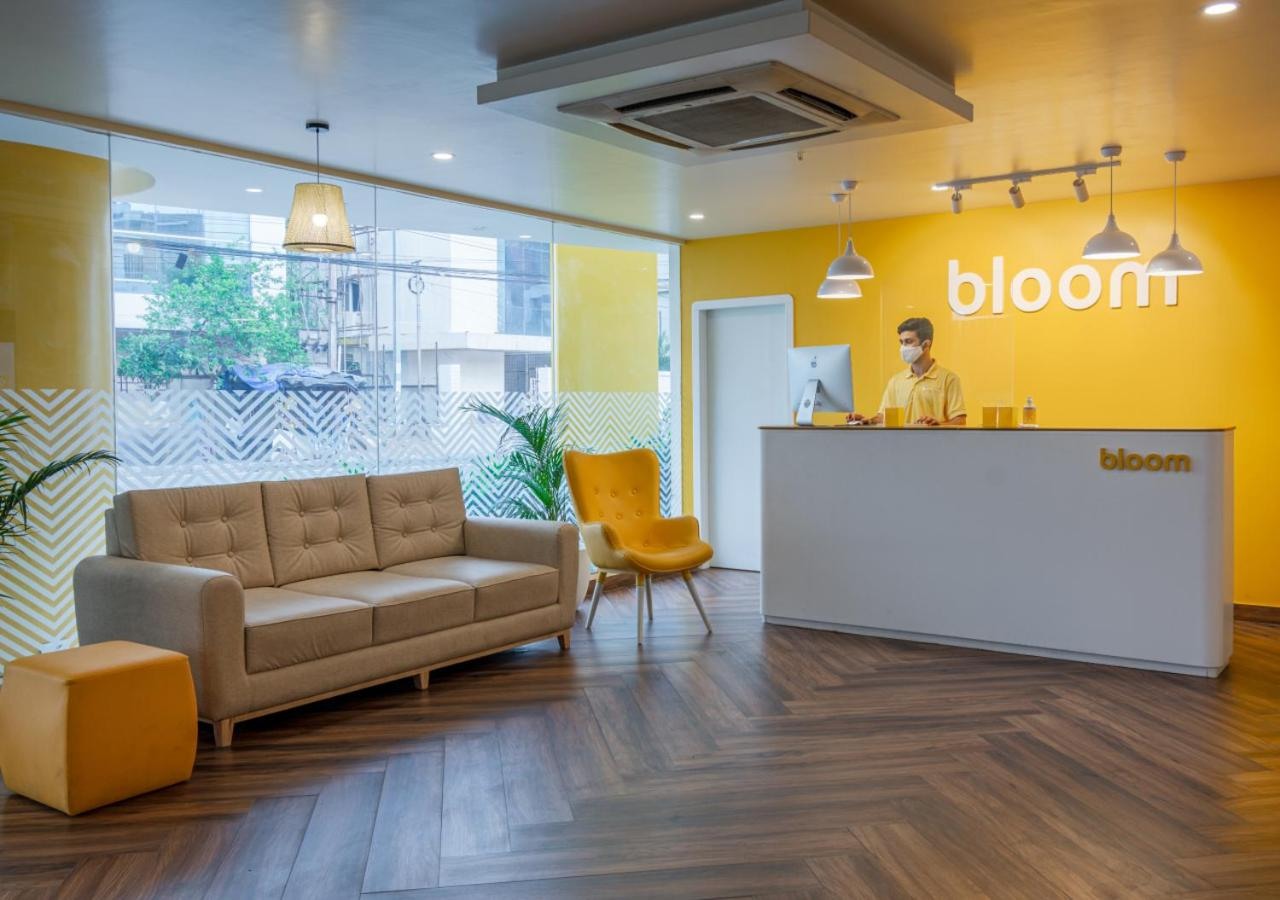 Bloom Hotel - HITEC City Reception