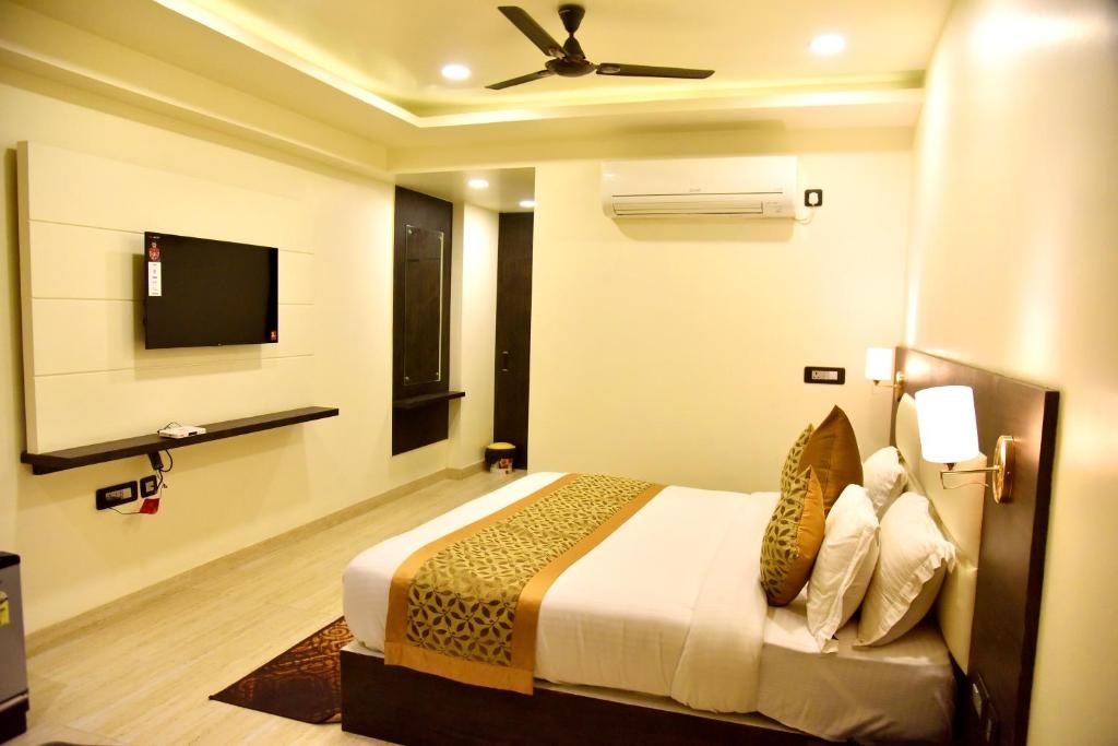 Hotel Vinayak - Lifestyle Hotels Bedroom