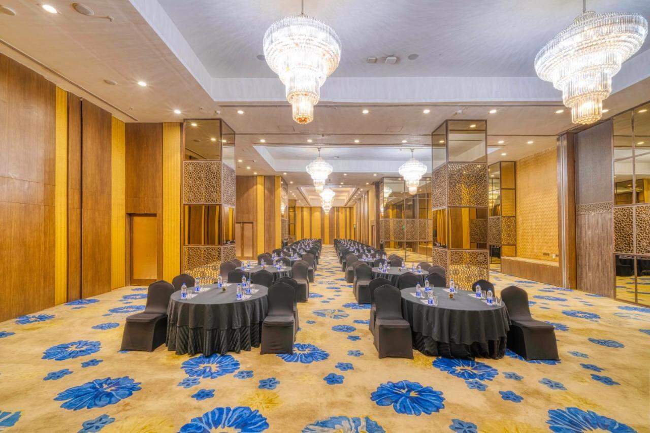 Holiday Inn Kolkata Airport, an IHG Hotel Banquet Hall