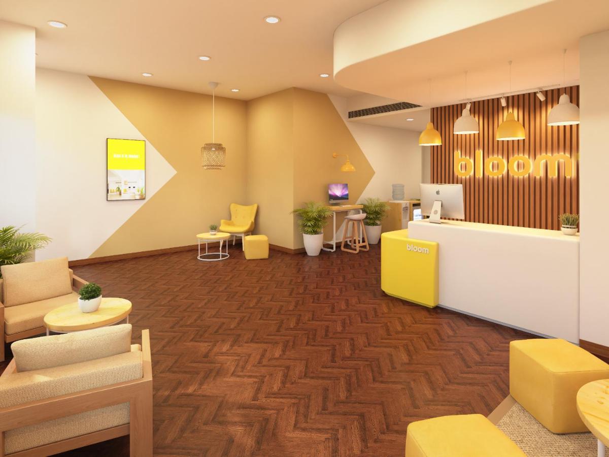 Bloom Hotel - DLF Cyber City Reception