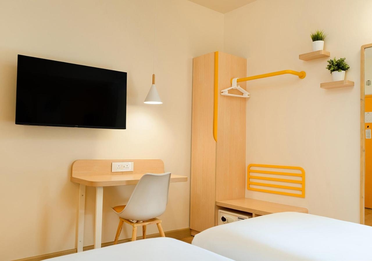 Bloom Hotel - Jayanagar Bedroom