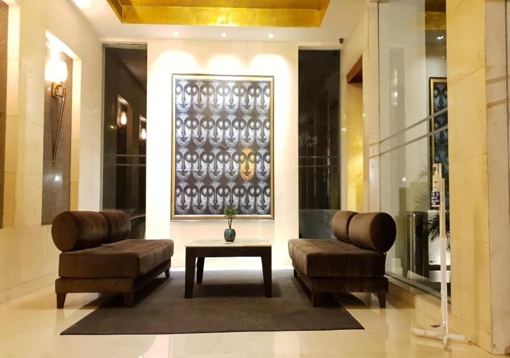 Udman Hotel Panchshila Park Lobby