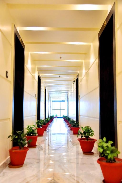 Hotel Vinayak - Lifestyle Hotels Corridor