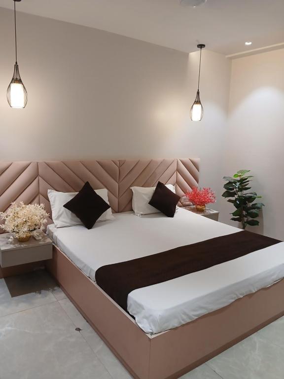 Hotel Asshirwad Washroom  