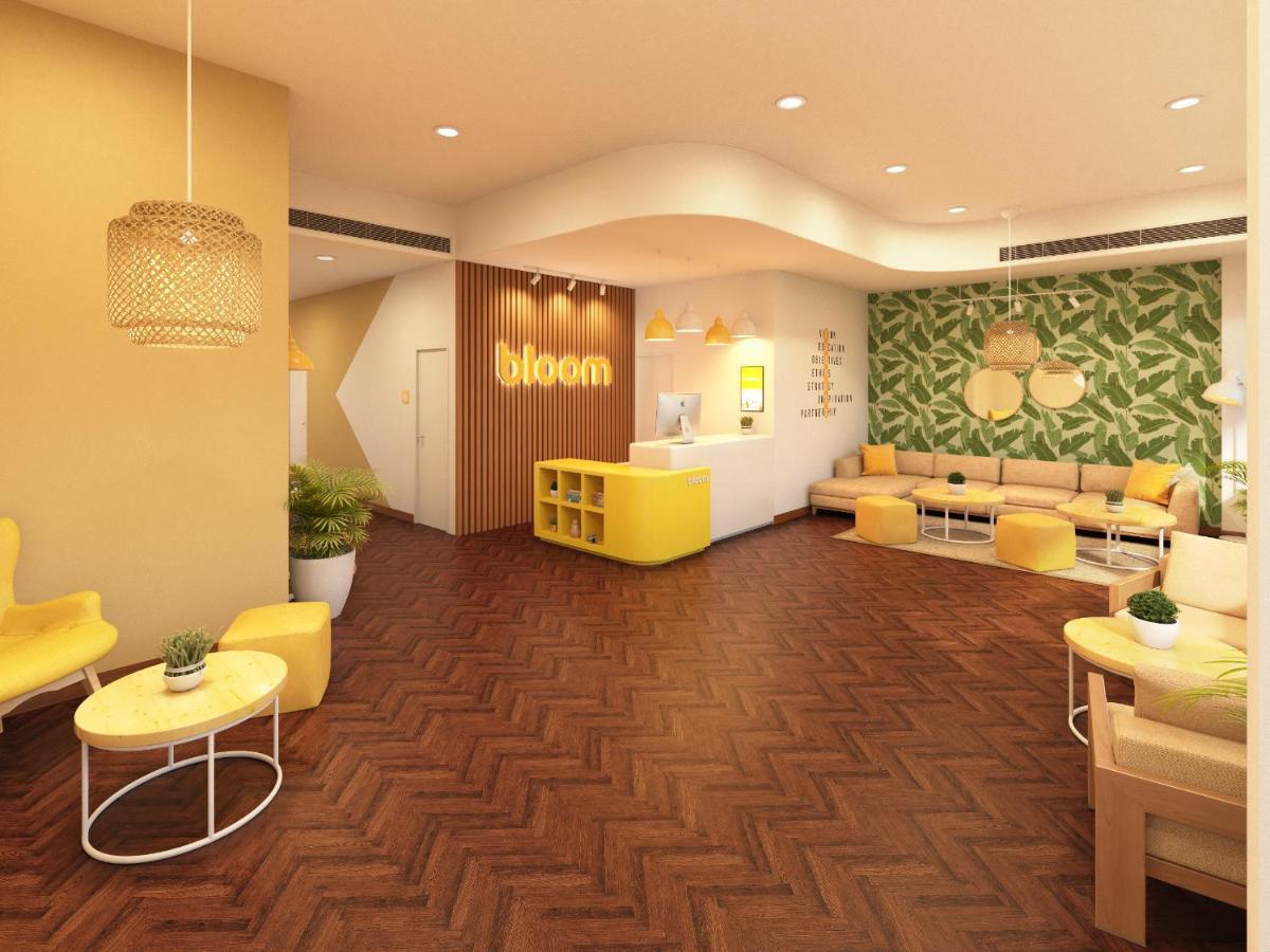 Bloom Hotel - DLF Cyber City Lobby
