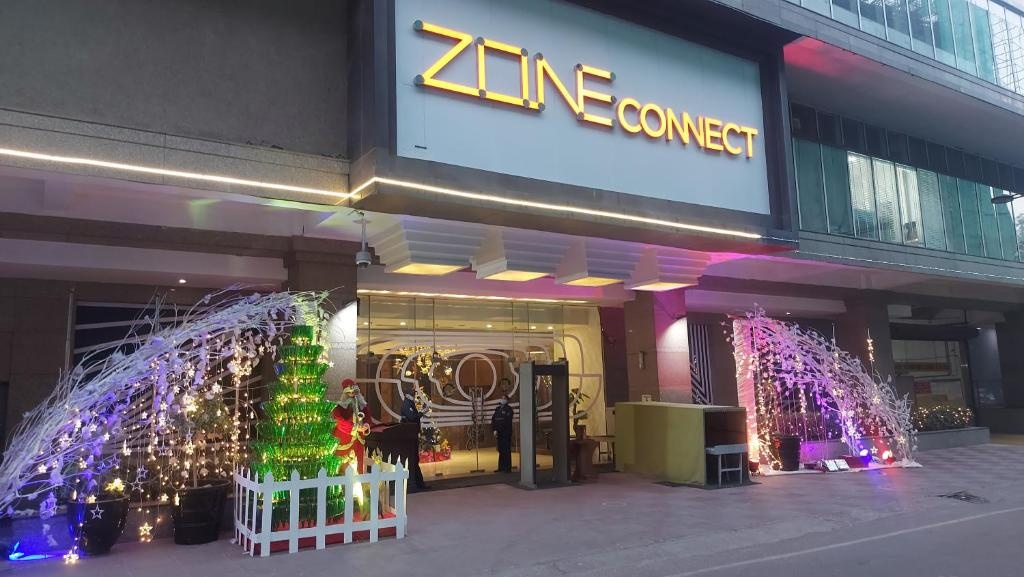 Zone Connect Saket Delhi, Saket Entrance 